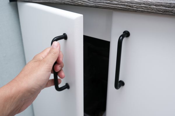 Cabinet Door Repair Service